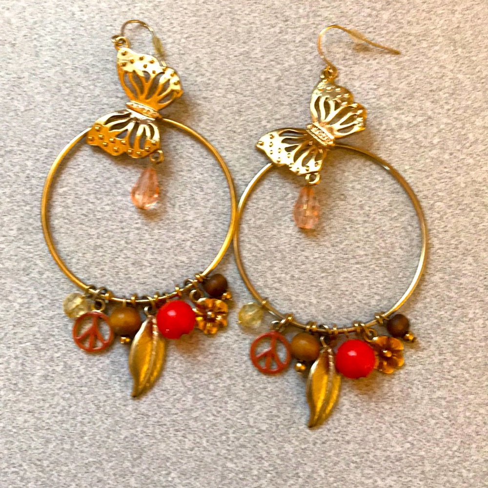 BeBe charm hoop earrings, like new